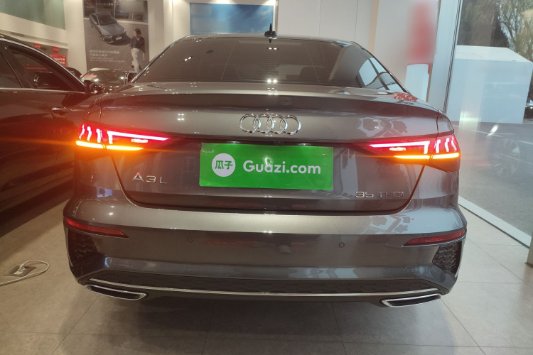 奥迪A3 2024款 A3L Limousine 35 TFSI 时尚运动型车身外观6