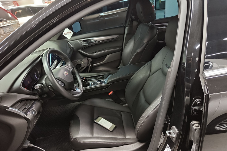 凯迪拉克CT5 2022款 28T 豪华型（标准版）中控内饰19