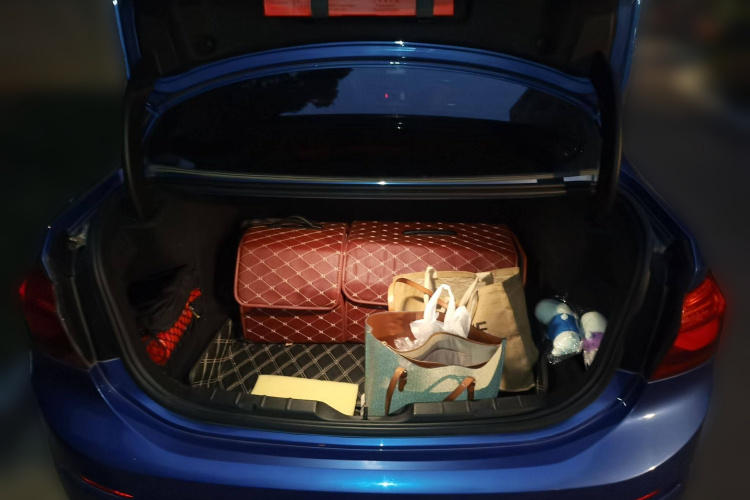 宝马1系 2017款 118i 运动型局部细节23