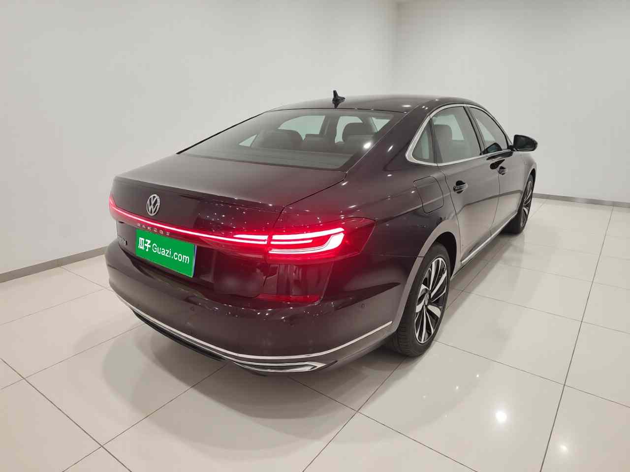 大众 帕萨特 2025款 出众款 380TSI 龙耀版(5)
