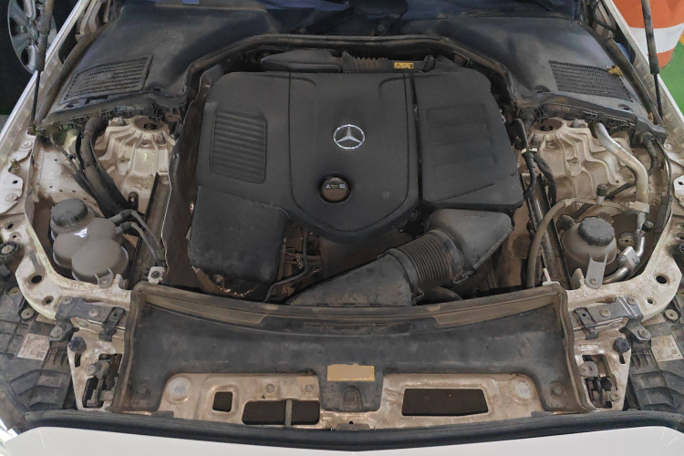 奔驰C级 2022款 改款 C 200 L 运动版局部细节24