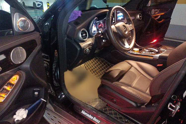 奔驰GLC 2019款 改款 GLC 260 L 4MATIC 豪华型中控内饰7003