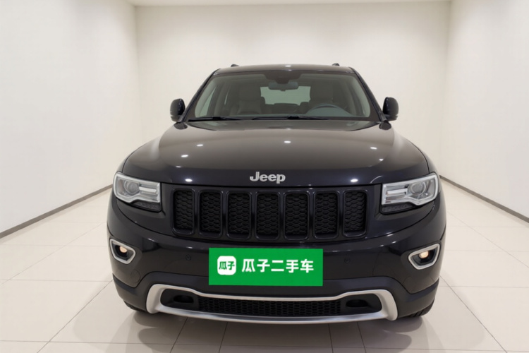 Jeep 大切诺基(进口) 2015款 3.0L 精英导航版车身外观2