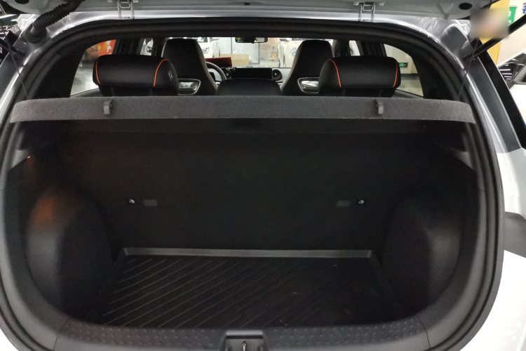 比亚迪 海豚 2021款 405km 自由版机舱底盘23