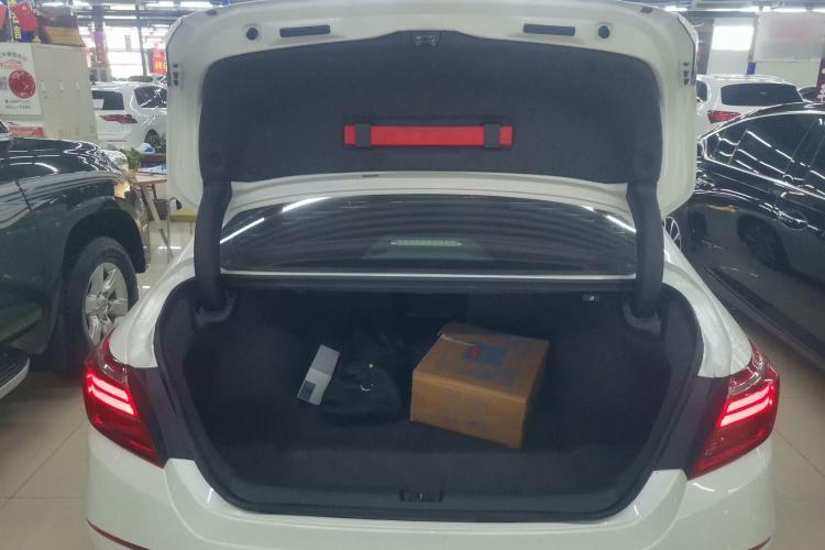 本田 英仕派 2019款 260TURBO 精致版 国VI中控内饰23