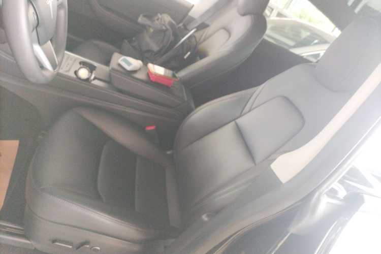 特斯拉 Model Y 2022款 改款 后轮驱动版局部细节19