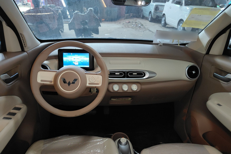 五菱汽车 宏光MINIEV 2025款 四门版 进阶款中控内饰12