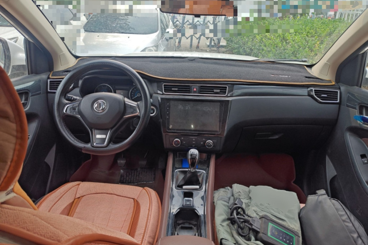 东风风光 风光580 2017款 1.5T 手动豪华型中控内饰7002