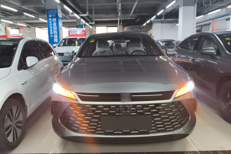 比亚迪 秦PLUS 2025款 DM-i 智驾版 128KM进取型车身外观2