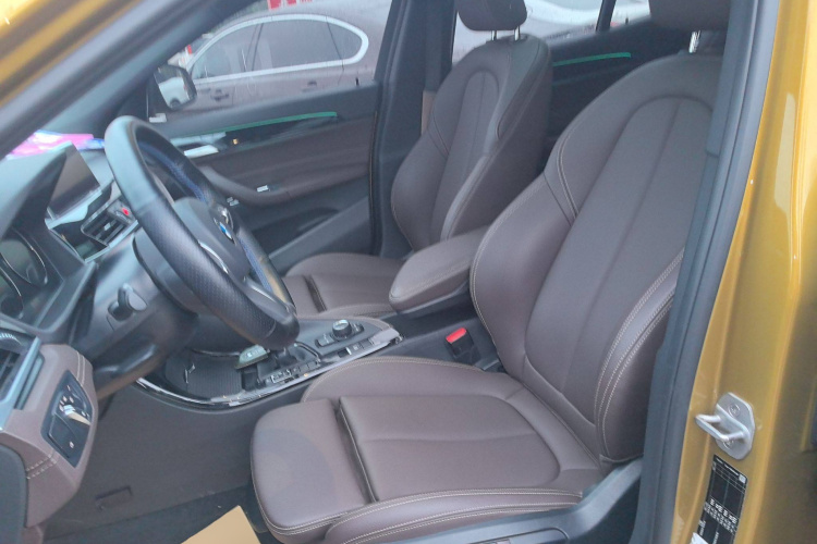 宝马X2 2020款 sDrive25i 领先型M运动套装局部细节19