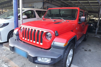 Jeep 牧马人 2019款 2.0T Sahara 四门版 国VI