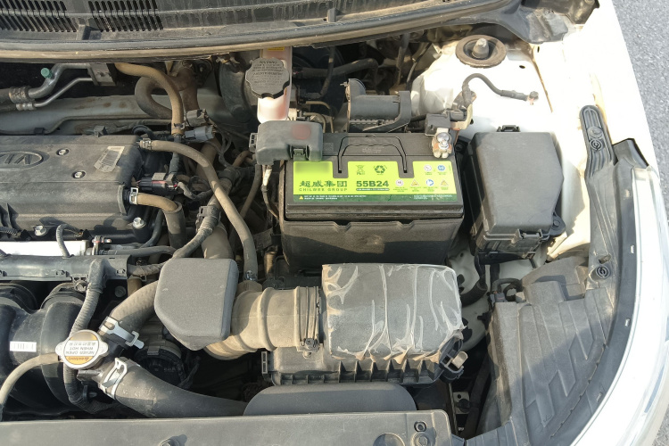 起亚K2 2015款 三厢 1.4L MT GLS局部细节9007