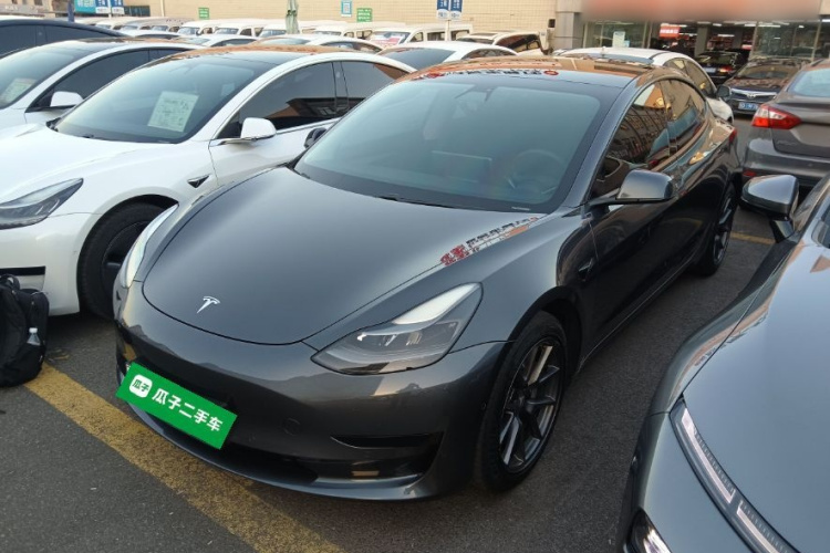 特斯拉 Model 3 2021款 标准续航后驱升级版车身外观1