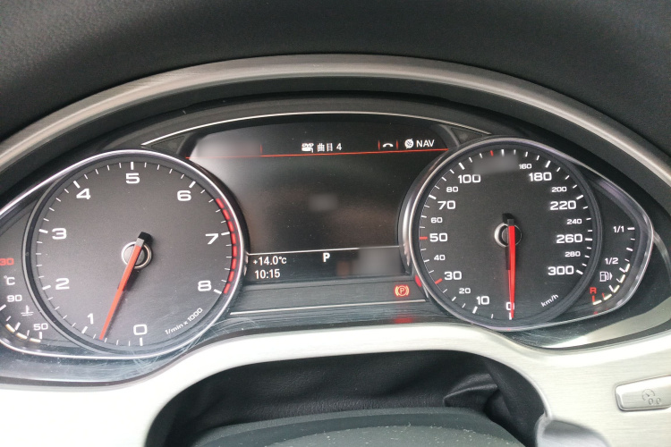 奥迪A8 2013款 A8L 45 TFSI quattro豪华型局部细节14