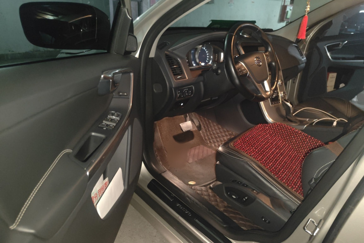 沃尔沃XC60 2017款 T5 AWD 智远升级版中控内饰7003