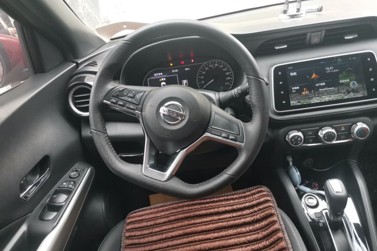 日产 劲客 2018款 1.5L CVT智联豪华版中控内饰13