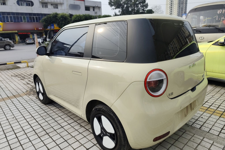 长安启源 长安Lumin 2023款 205km 香沁款车身外观4