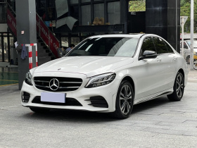 奔驰C级 2019款 C 260 运动版