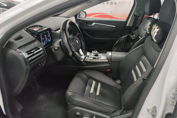 比亚迪 秦Pro新能源 2018款 EV500 智联领耀型中控内饰19