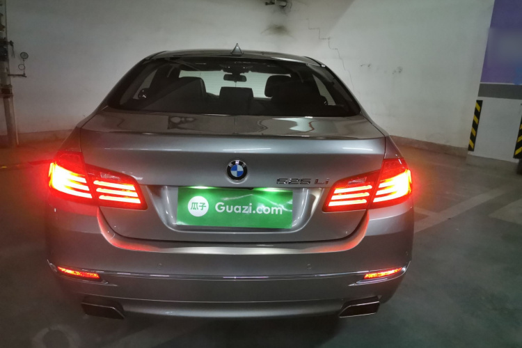 宝马5系 2014款 525Li 豪华设计套装车身外观6