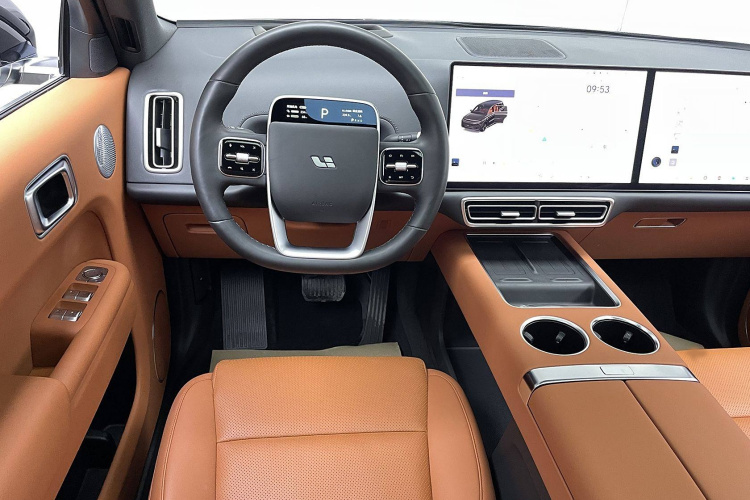 理想汽车 理想L9 2024款 Ultra中控内饰7005