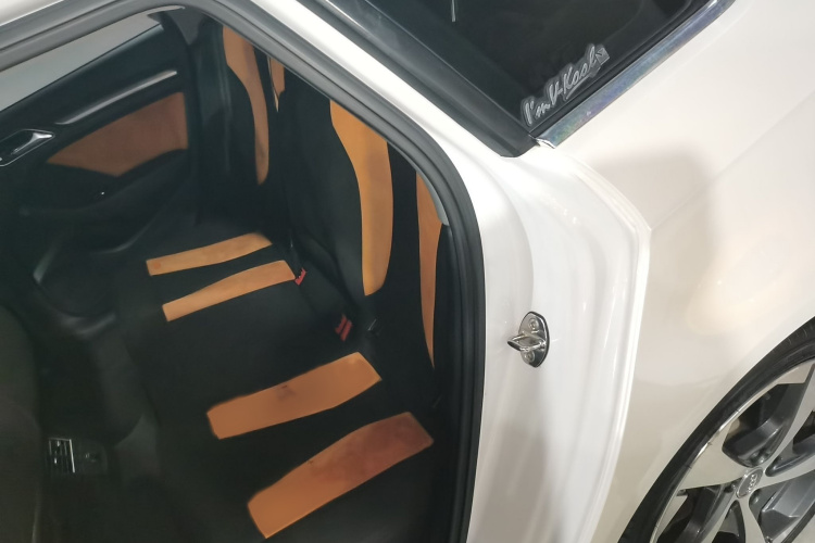 奥迪A3 2018款 30周年年型 Sportback 35 TFSI 运动型中控内饰7004