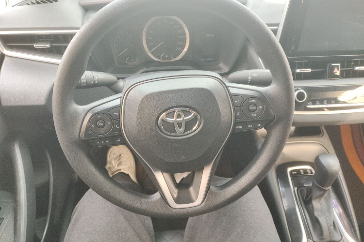 丰田 雷凌 2021款 185T CVT豪华版中控内饰13