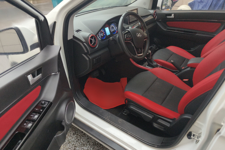 北京汽车 绅宝X25 2015款 1.5L 自动精英型中控内饰7003