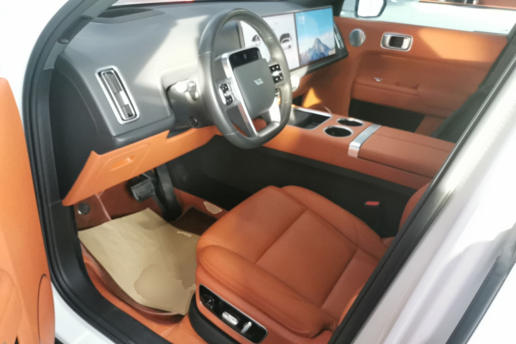 理想汽车 理想L7 2023款 Pro中控内饰19
