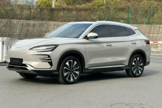 比亚迪 宋PLUS新能源 2025款 EV 智驾版 520km 豪华型