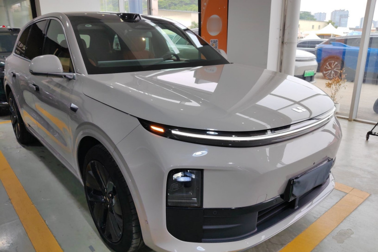 理想汽车 理想L6 2024款 Max车身外观3