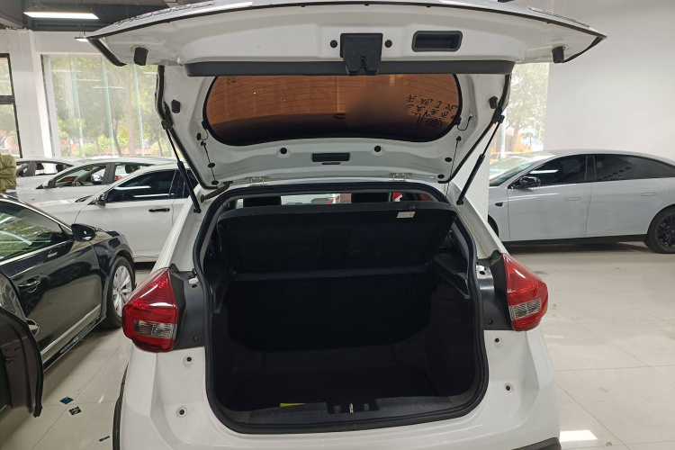 奇瑞 瑞虎3X 2018款 1.5L 自动舒适版局部细节23