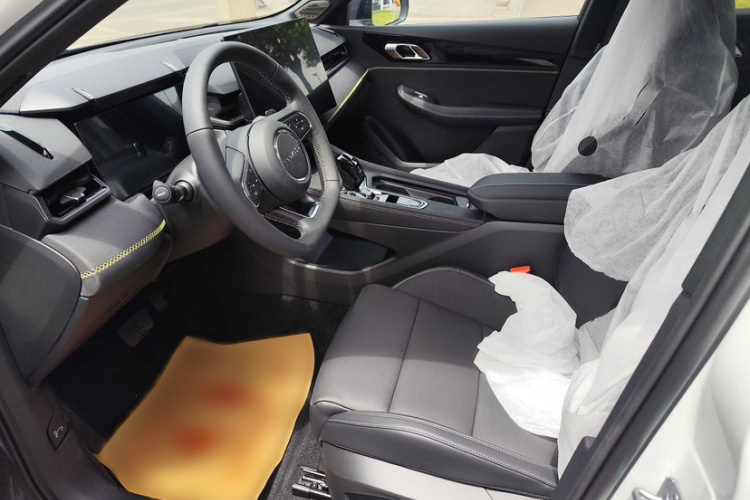 领克03 2026款 1.5TD DCT Halo中控内饰7002