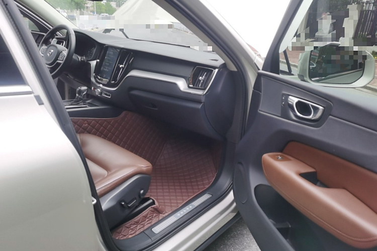 沃尔沃XC60 2019款 T5 四驱智逸版 国V局部细节9005