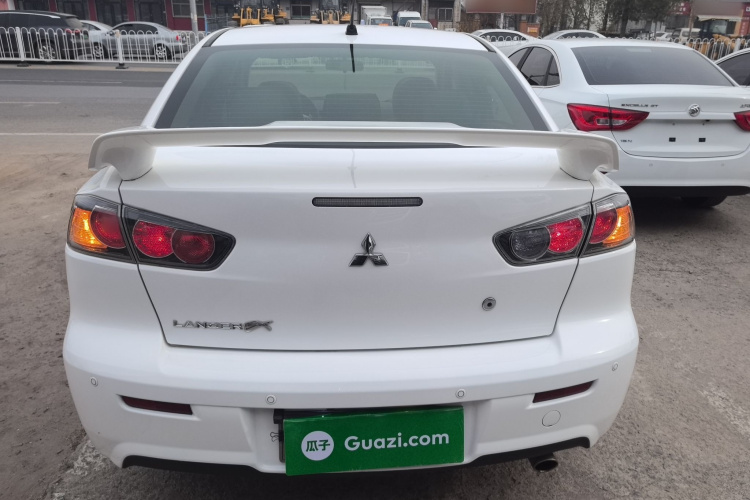 三菱 翼神 2015款 1.8L CVT致尚版 国V车身外观6004