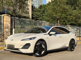 深蓝汽车 深蓝SL03 2025款 纯电运动型