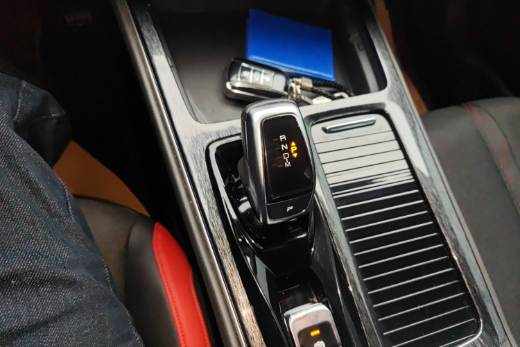 东风风神 奕炫MAX 2021款 1.5T 超能型爸版局部细节18