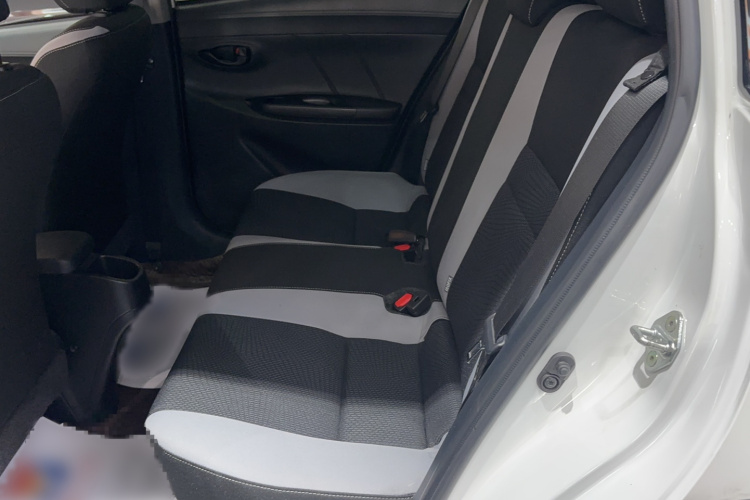 丰田 YARiS L 致炫 2021款 致炫X 1.5L CVT领先版中控内饰7002