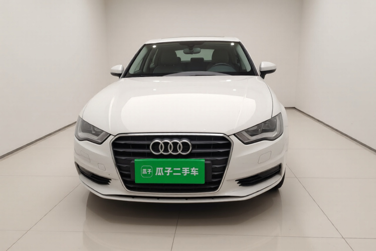 奥迪A3 2016款 Limousine 35 TFSI 进取型车身外观2