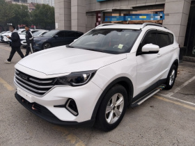 捷途X70M 2021款 1.5T DCT豪华伙伴型 5座