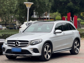 奔驰GLC 2018款 改款 GLC 300 4MATIC 动感型