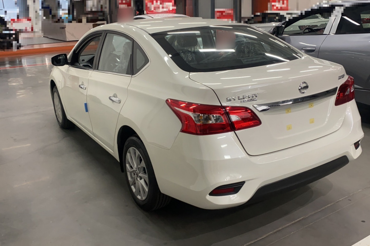 日产 轩逸 2024款 改款二 经典 1.6XE CVT舒适版车身外观6005