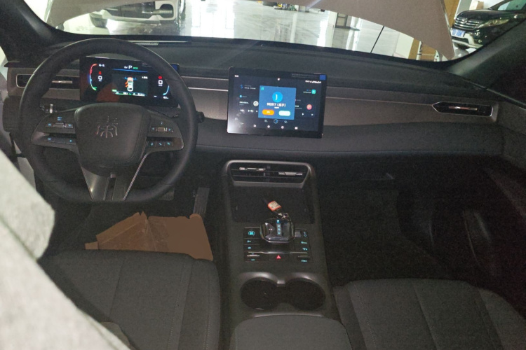 比亚迪 秦PLUS 2025款 DM-i 智驾版 55KM领先型中控内饰12