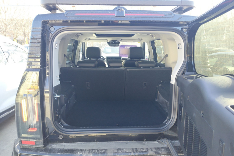 捷途旅行者 2025款 2.0TD DCT 四驱星际卫士局部细节23