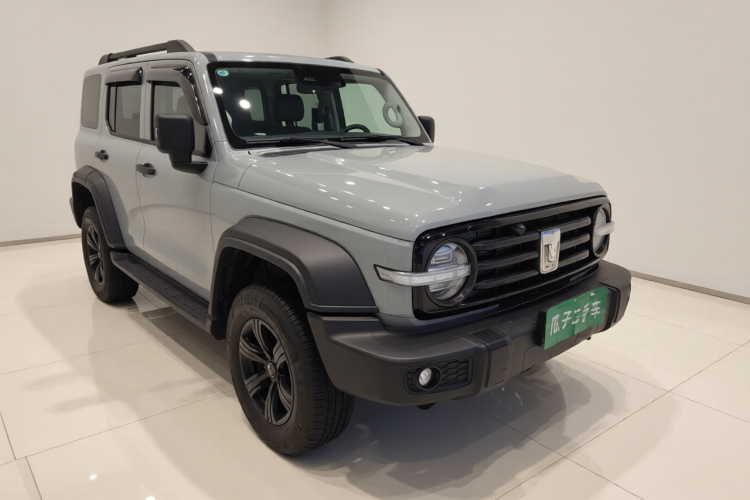 坦克300 2021款 越野版 2.0T 征服者车身外观3