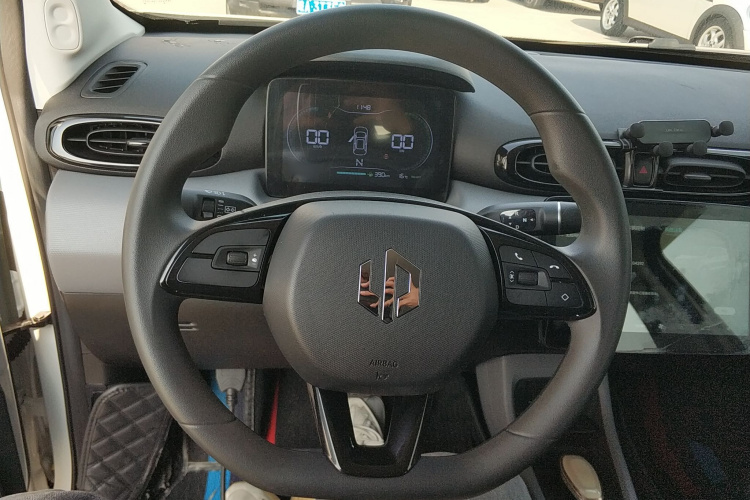 零跑汽车 零跑T03 2021款 400轻享版 磷酸铁锂中控内饰13