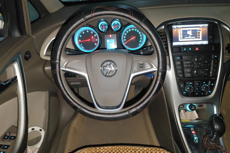 别克 英朗 2013款 GT 1.6L 自动时尚版局部细节13