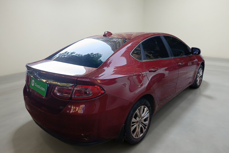 菲亚特 菲翔 2015款 1.4T 自动劲享版车身外观7