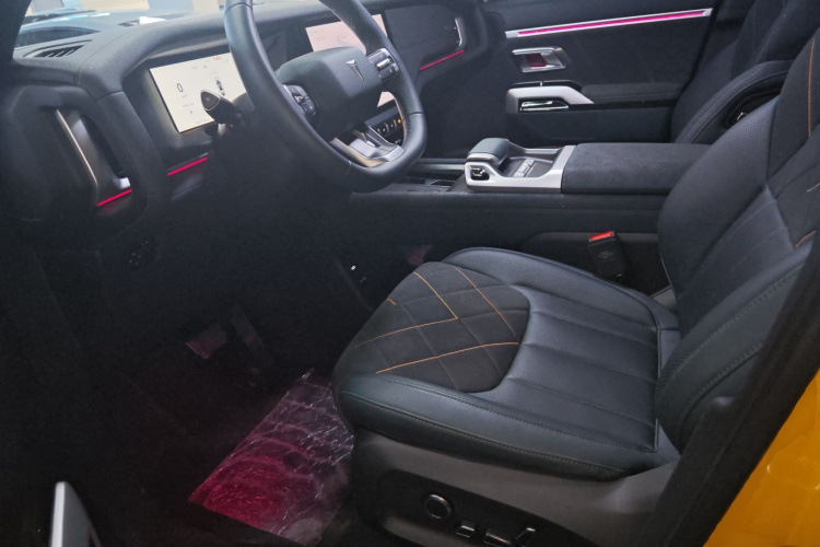 深蓝汽车 深蓝G318 2025款 无忧穿越版 四驱秘境版中控内饰19