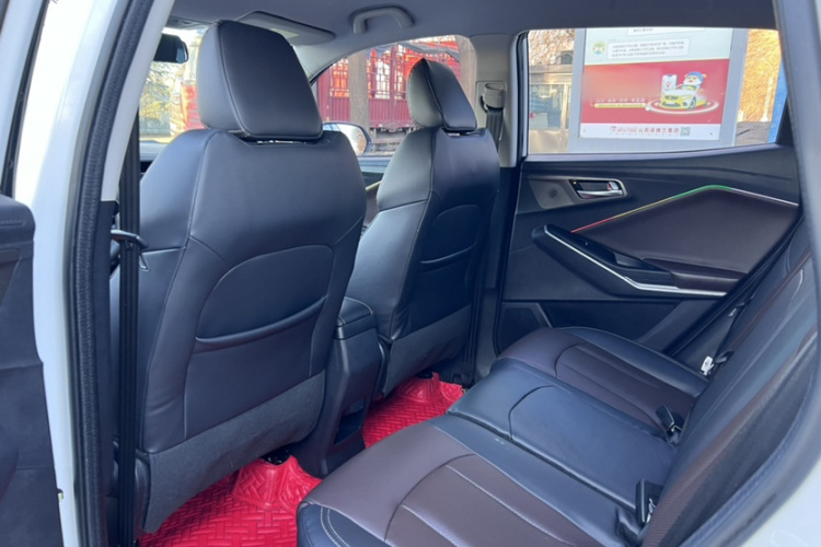 长安CS15 2019款 1.5L 手动进取型 国VI车身外观6006